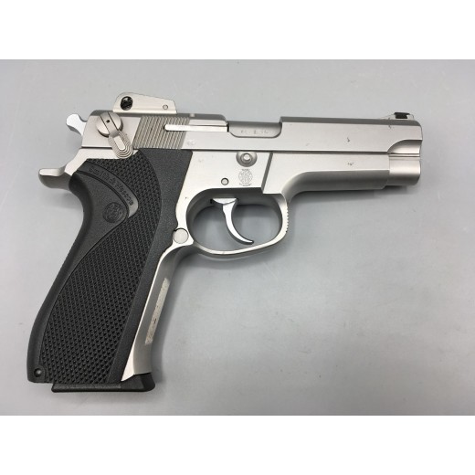 Pistolet Smith&Wesson 5906 9x19 d'occasion