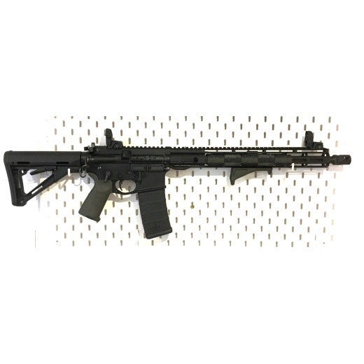 Bushmaster XM15-E2S calibre 5.56/223REM D'OCCASION