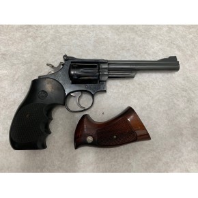 Revolver Smith & Wesson 19 Calibre 357 Magnum d'occasion